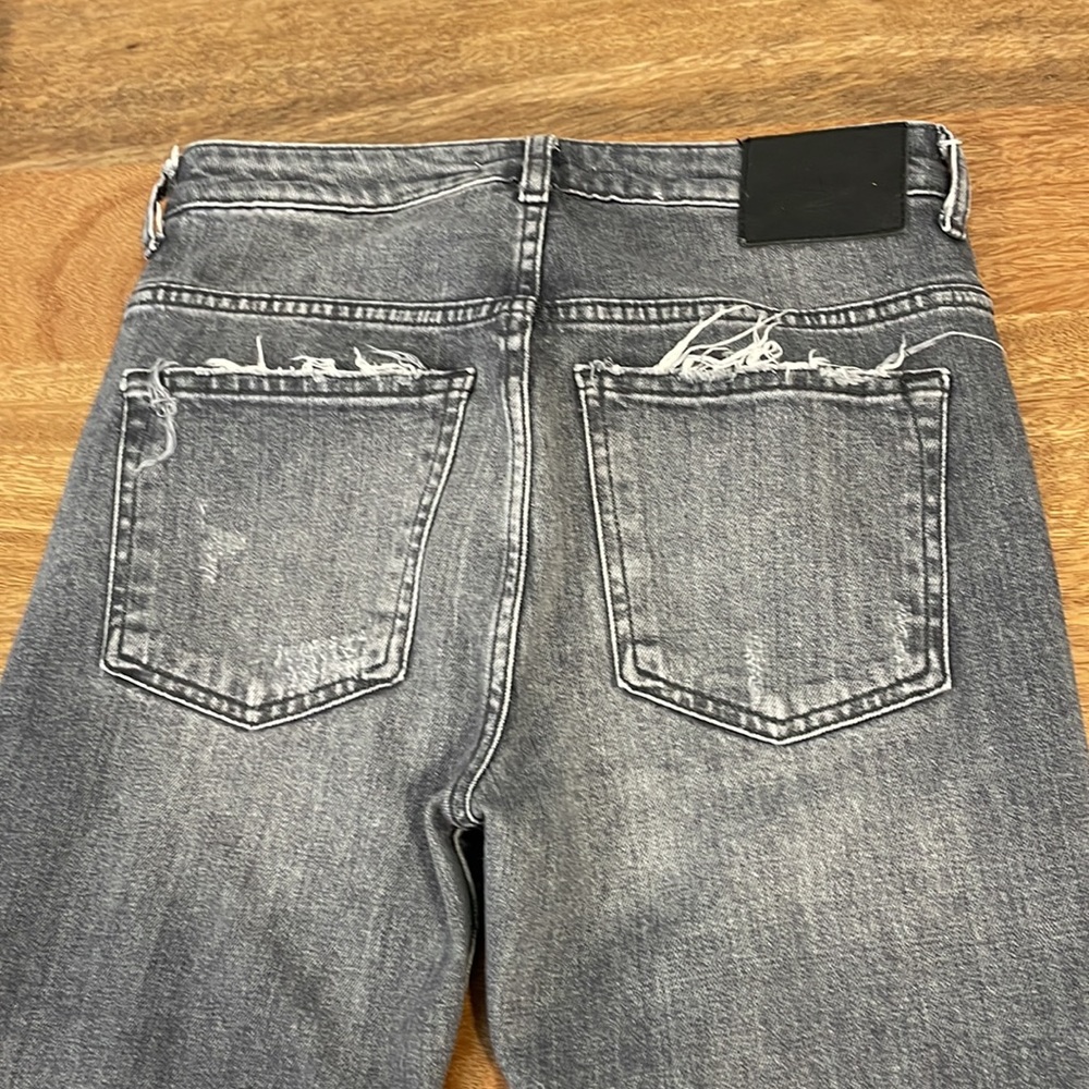 Zara Ripped Jeans 👖 🤍 - Picture 10 of 12